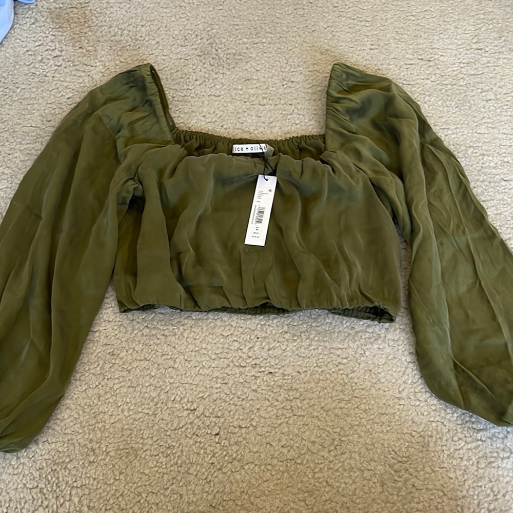 Brands new silky Alice and Olivia cropped blouse. Tags still attached